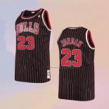 Camiseta Chicago Bulls Michael Jordan NO 23 Hardwood Classics Throwback 1997-98 Negro