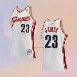 Camiseta Cleveland Cavaliers LeBron James NO 23 Mitchell & Ness 2003-04 Blanco