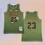 Camiseta Chicago Bulls Michael Jordan NO 23 Mitchell & Ness 1997-98 Verde2